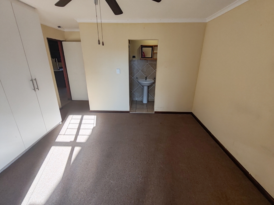 3 Bedroom Property for Sale in Bluewater Bay Western Cape